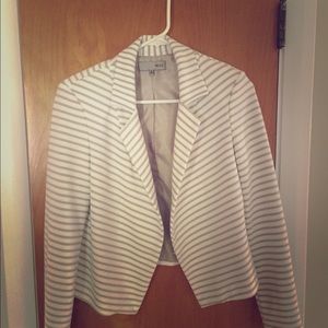 Cropped blazer