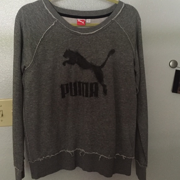 Grey puma sweatshirt