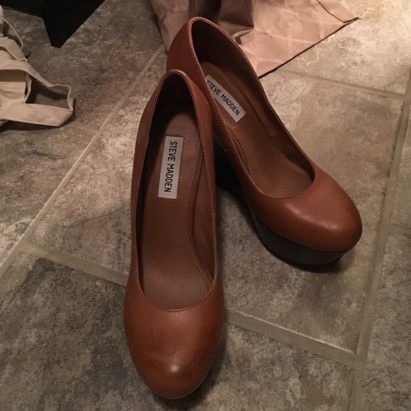 Steven Madden leather heels - Picture 1 of 2