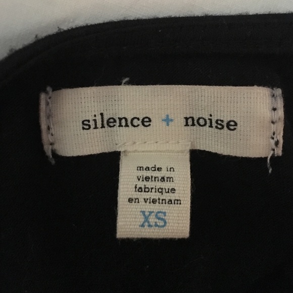 White and black urban outfitters dress - Picture 4 of 4