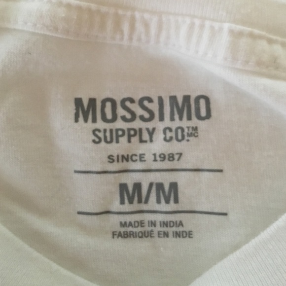 Target Tee- Not Basic size medium - Picture 3 of 3