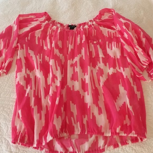 J Crew flounce top size medium.
