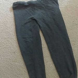 Gray knit leggings