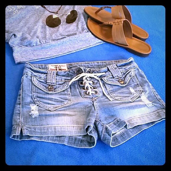 Denim  short shorts - Picture 1 of 4