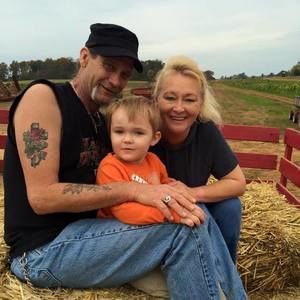 Meet your Posher, Lora