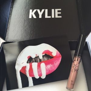 Kylie's Cosmetics Lip Gloss in So Cute