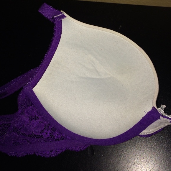 It is too small. wore it once - Picture 4 of 4