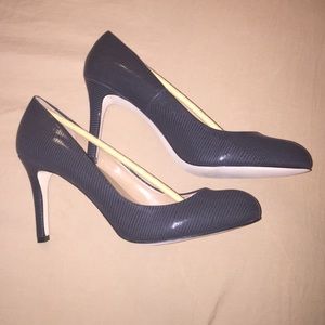 Ann Taylor pumps 9 1/2