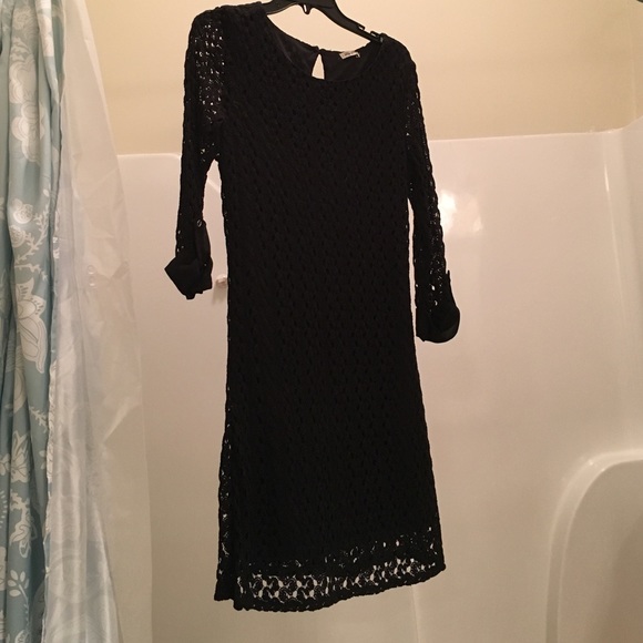 Black dress - Picture 1 of 2