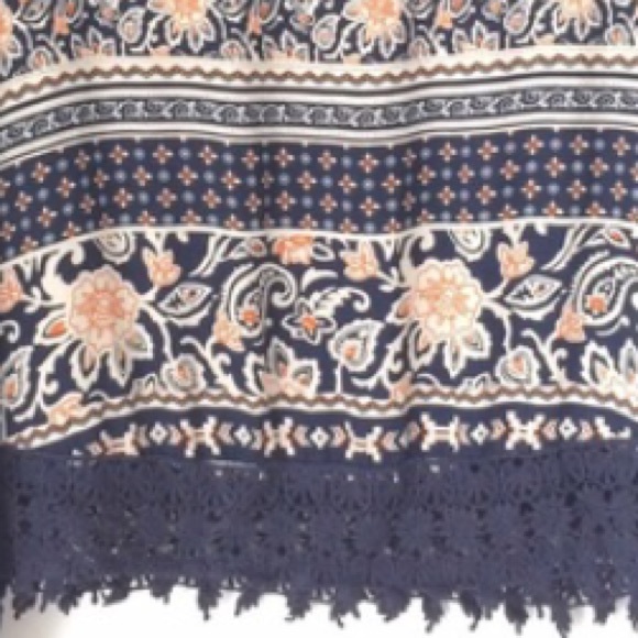Tribal print blouse - Picture 3 of 4