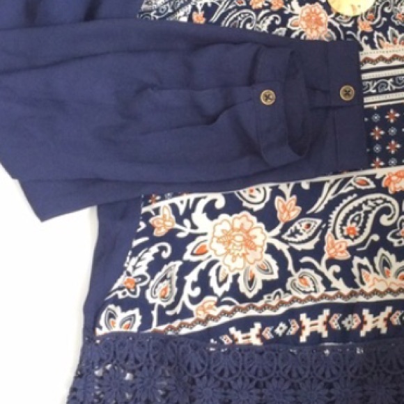 Tribal print blouse - Picture 4 of 4