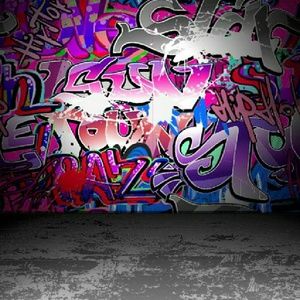 Meet your Posher, Lara