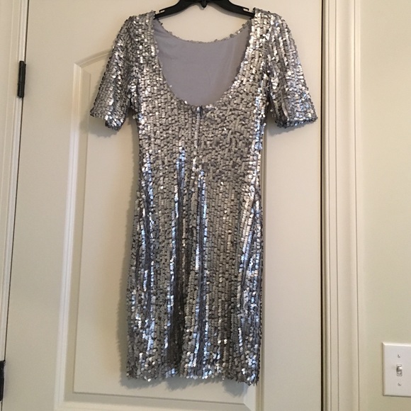 Silver sequined dress - Picture 2 of 2