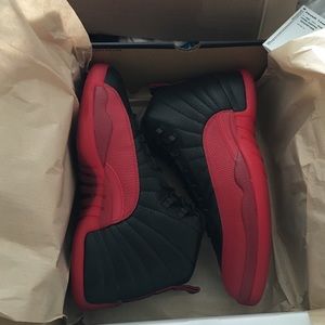 Jordan 12 FLU GAME