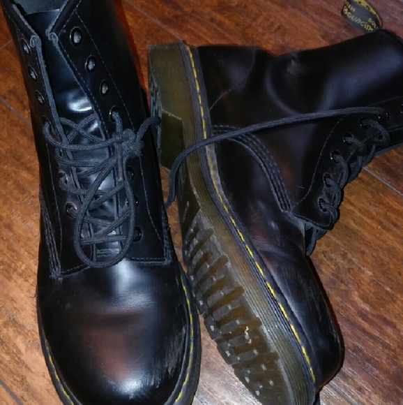 Dr Martens Combat Boots