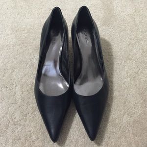 Navy Pointed-Toed dress shoes