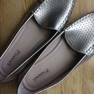 LOWEST PRICE Metallic gold Sperrys