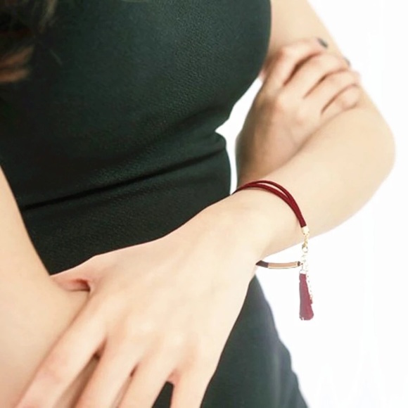 💟Black Synthetic Leather Tassel Bracelet💟 - Picture 3 of 3