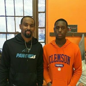 Meet your Posher, Jamari