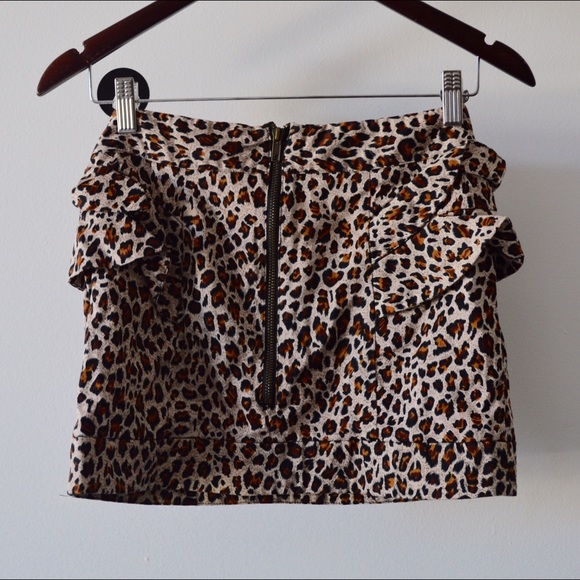 Cute cheetah print peplum skirt - Picture 2 of 3