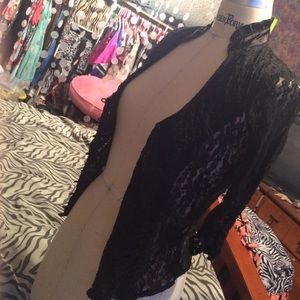 Black stretchy lace top