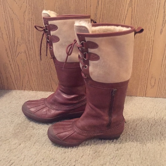 Ugg Boots - Picture 2 of 3