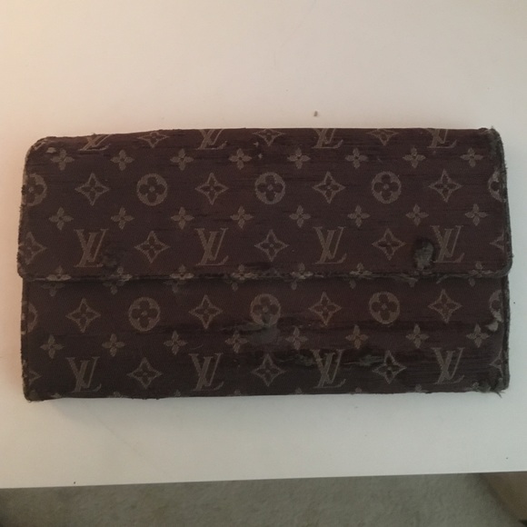 Vintage Louis Vuitton wallet