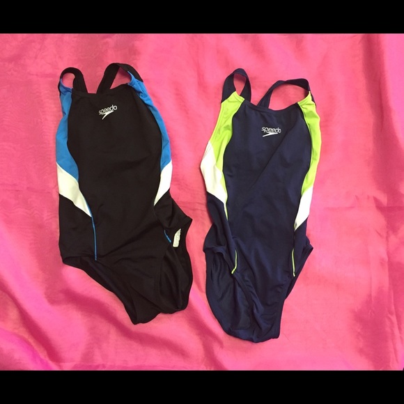 2 Speedo swimming . Size XS new without tag