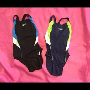 2 Speedo swimming . Size XS new without tag