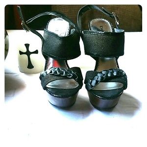 WALK LIKE IT'S NO ONE'S BUSINESS!!!