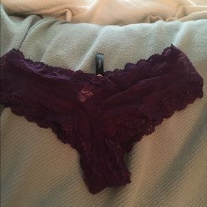 Victoria Secret  L cheeky