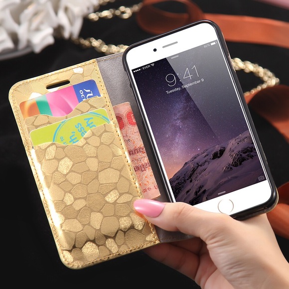 Red iPhone 6S plus phone case - Picture 2 of 4