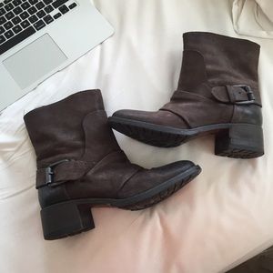Vera wang lavender boots