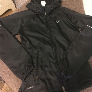 nike storm fit jacket with hood
