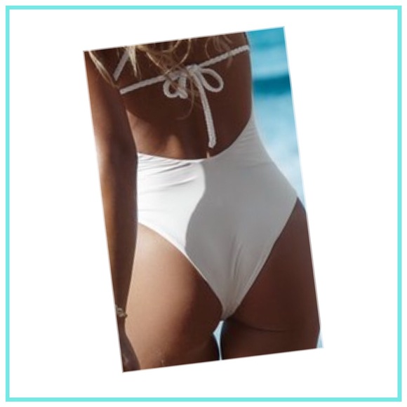 ☀️sexy one piece☀️💥SALE💥one left🔥 - Picture 5 of 5