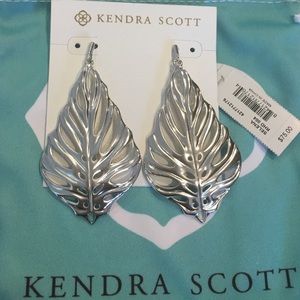 New Kendra Scott silver Selena earrings