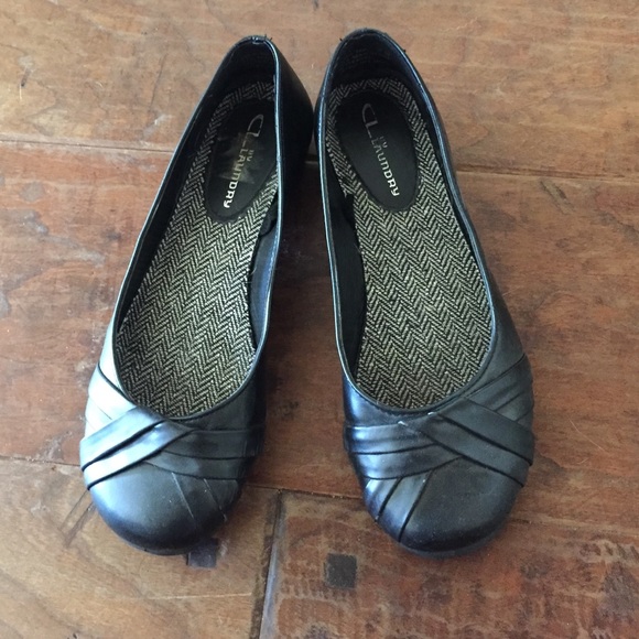 Black flats