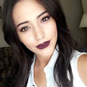 Meet your Posher, Isaura