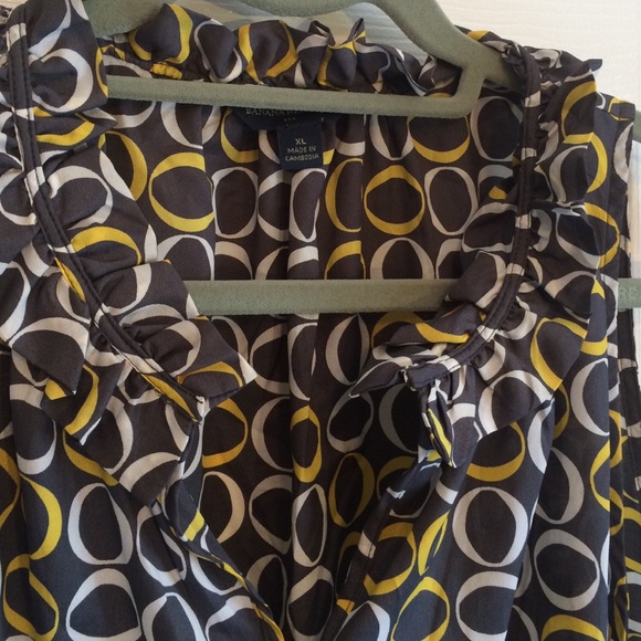 💚FINAL PRICE💚 Banana Republic ruffled blouse - Picture 3 of 4