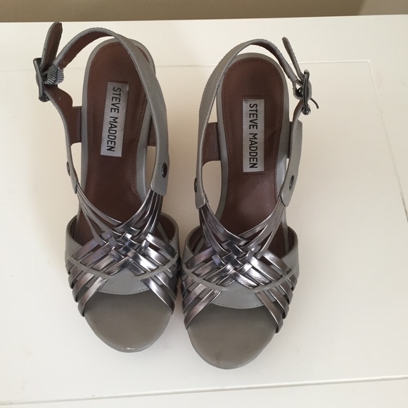 Steve Madden espadrilles