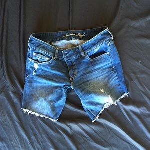American Eagle size 14 distressed shorts