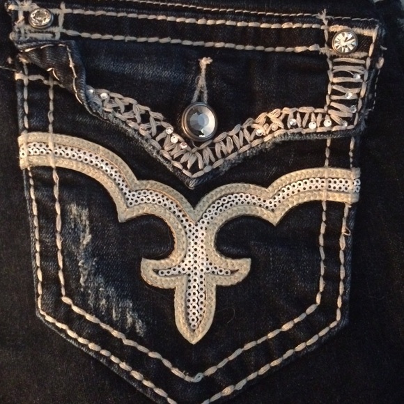 HOLDING - Rock Revival Jeans