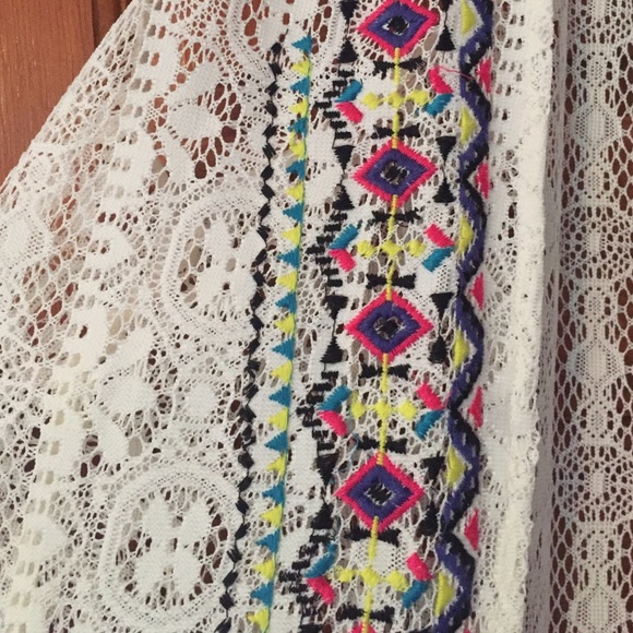 Crochet and Lace Vest - Picture 2 of 4