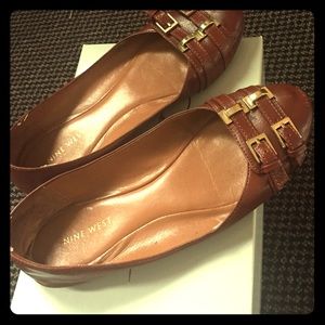 Nine West brown flats