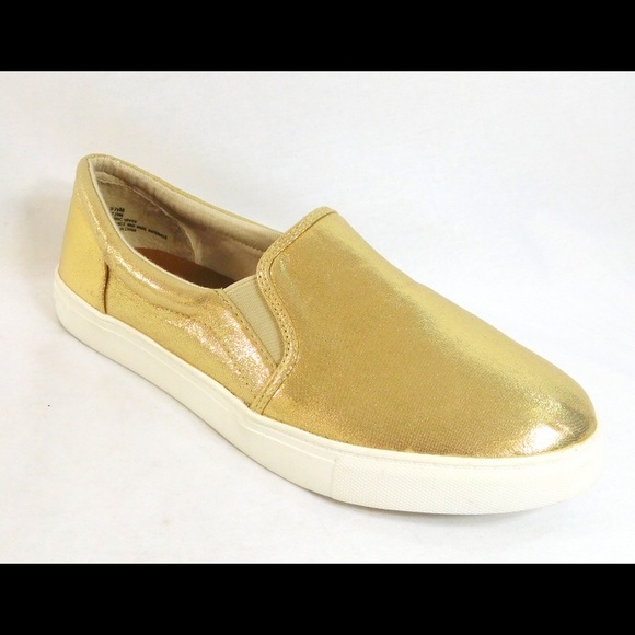 ⭐️ Gold Slip-ons! ⭐️