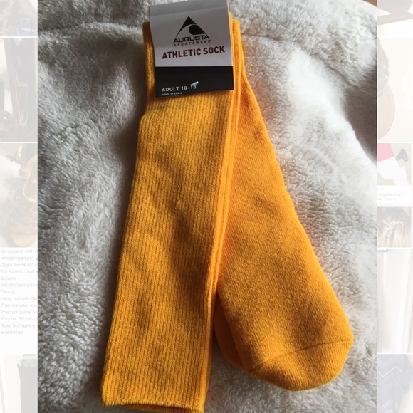 Knee-Length Tube Socks