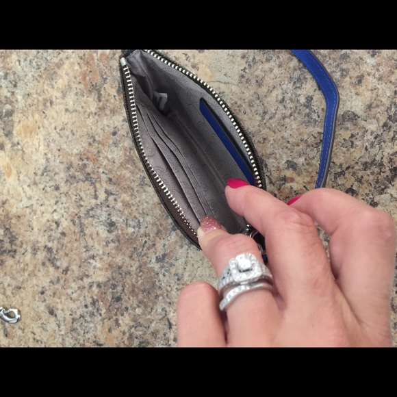 Extra Pics - image 1