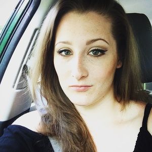 Meet your Posher, Christie