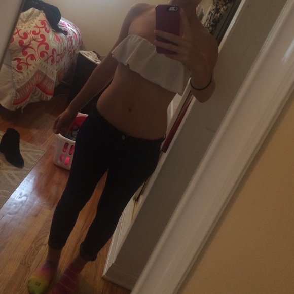 White strapless bikini - Picture 3 of 3