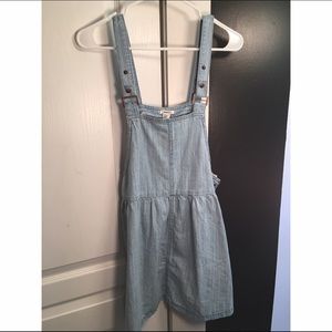 **SOLD** Denim overall jumper!